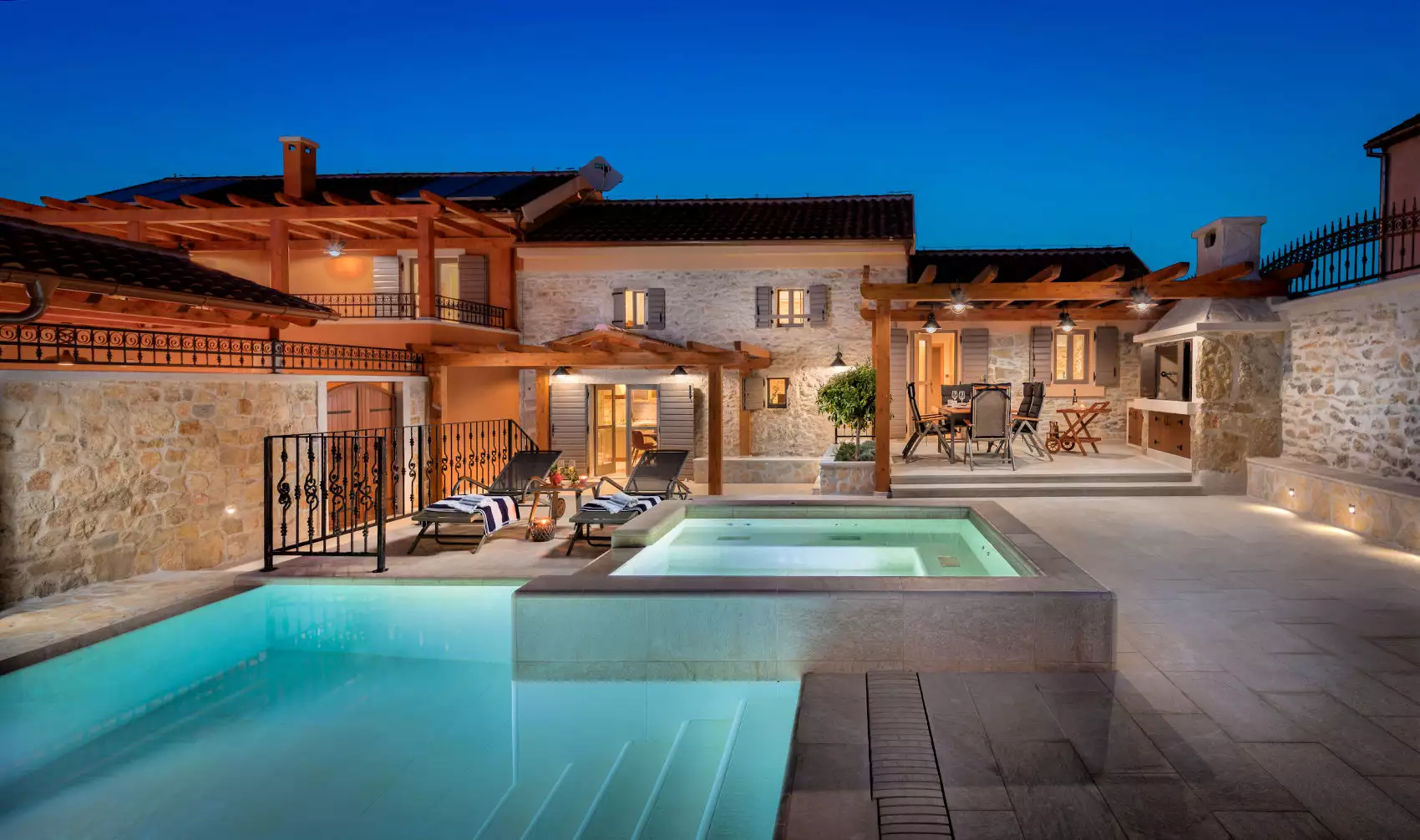 Kiến trúc Địa Trung Hải tại Bicine, Croatia.jpg