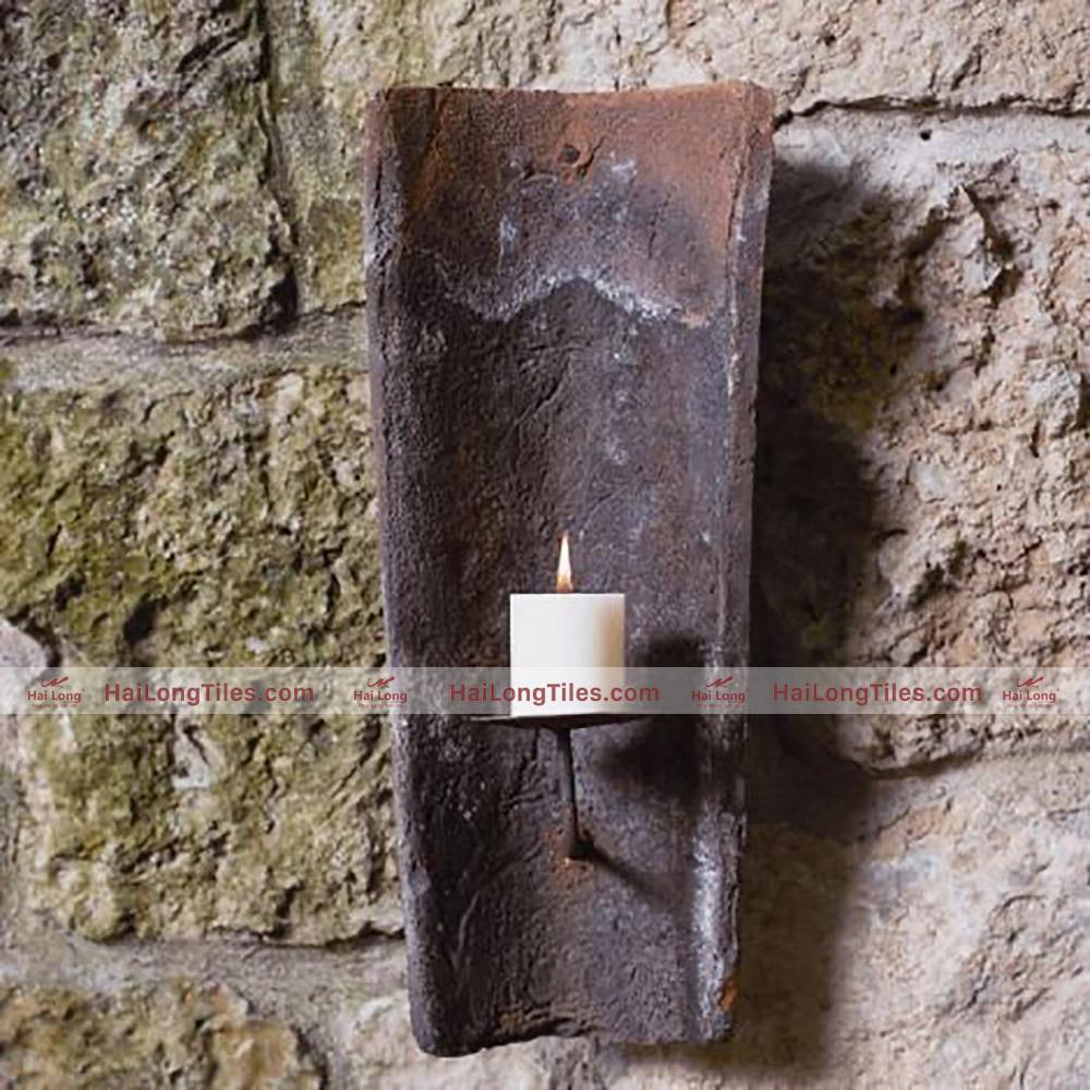 ngói địa trung hải làm kệ treo nến
