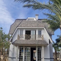 Ngói ManVillas men ghi xám đá trên công trình thực tế