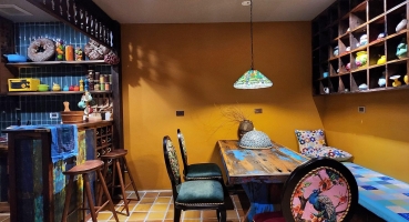 Gạch lát nền men hoàng thổ