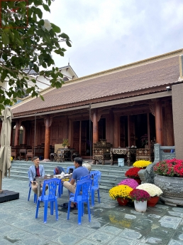 ngói hài tráng men