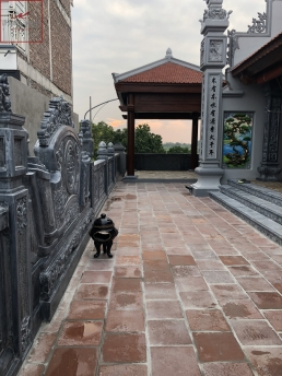 gạch cổ bát tràng lát nền nhà thờ tổ gạch cổ bát tràng lát nền nhà thờ tổ