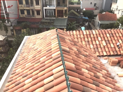 thi công ngói địa trung hải