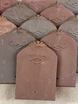 Ngói mũi hài cổ trộn nâu đỏ nâu đen cổ kính 01