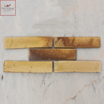 Gạch thẻ ốp tường men khô vàng gấm